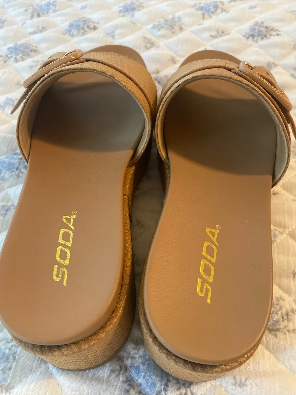 SODA Tan Raffia Buckle Platform Slide Sandals Size 8